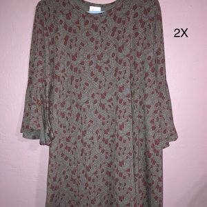 EUC Lularoe flair dress with bell sleeves